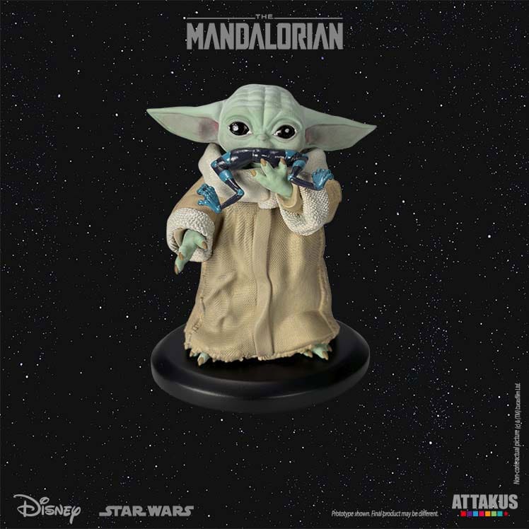 Star Wars: The Mandalorian Classic Collection Statue 1/5 Grogu Eating Frog 10 cm