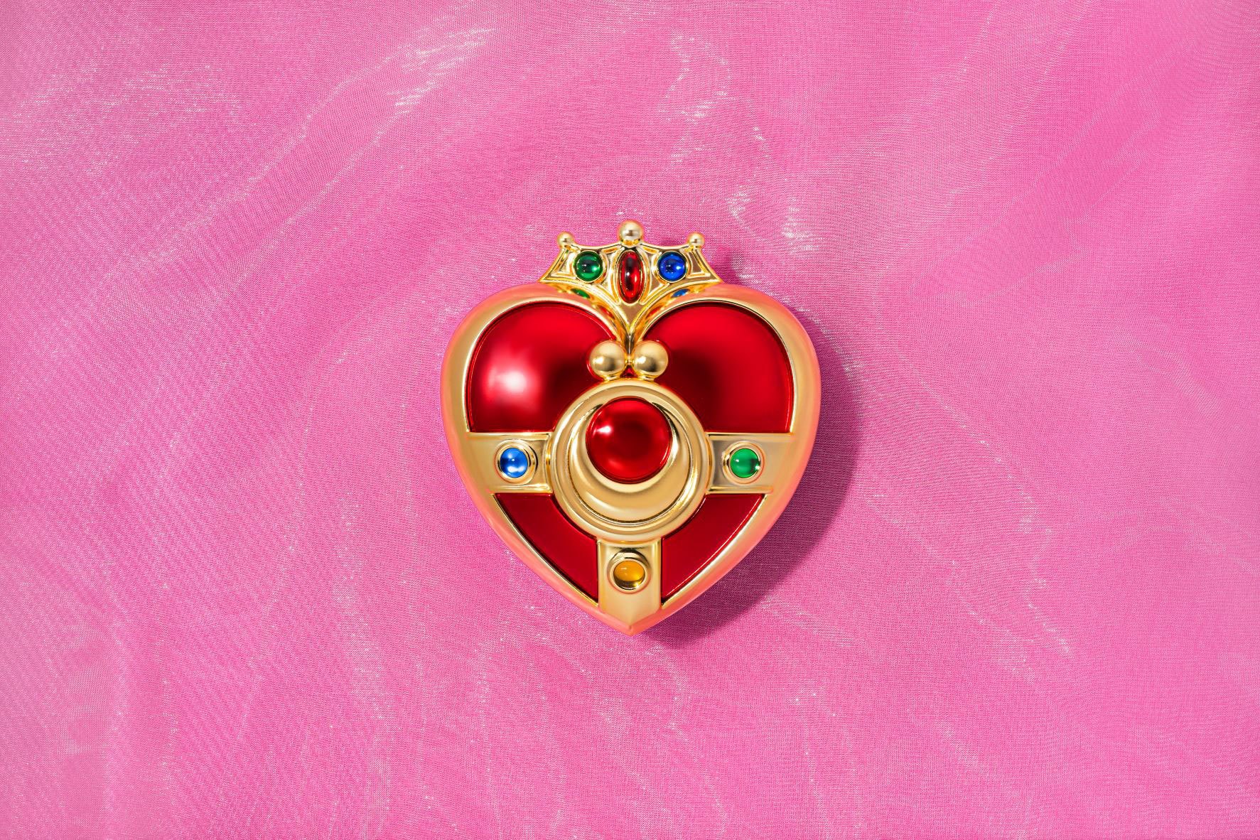Sailor Moon: Pretty Guardian Sailor Moon Proplica Replica Cosmic Heart Compact (Brilliant Color Edition) 10 cm