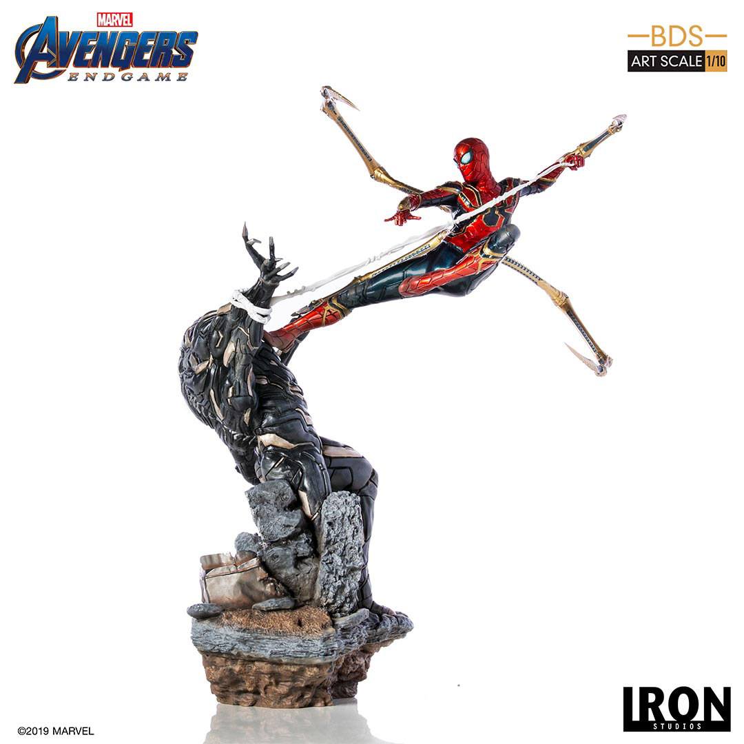 Iron Spider vs Outrider Avengers Endgame BDS Art 1/10 Scale Statue by Iron Studios