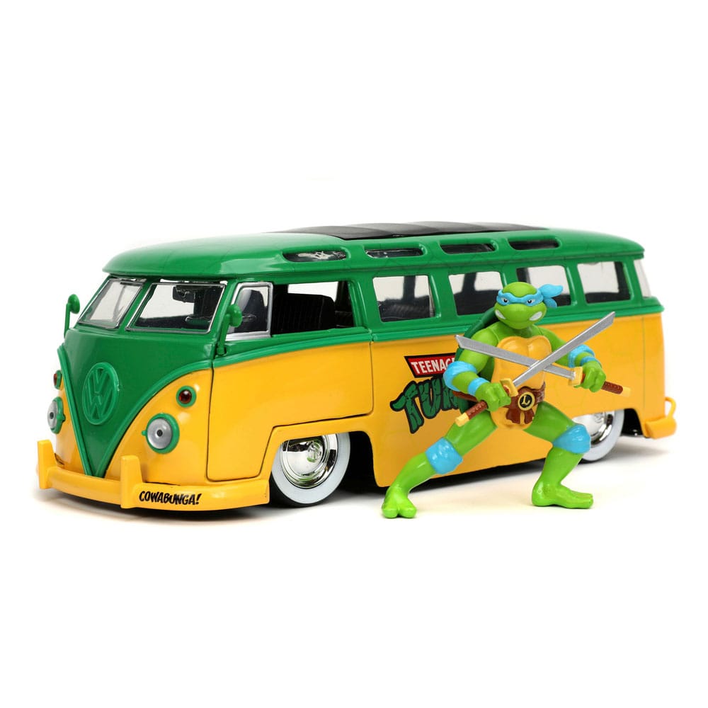 Teenage Mutant Ninja Turtles Diecast Model 1/24 1962 VW Bus Leonardo