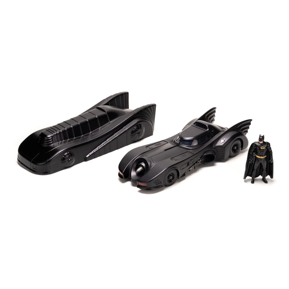 Batman Diecast Model 1/24 1989 Batmobile with figure & shield