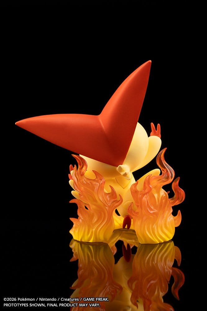 Pokémon ARTFX J PVC Figure 1/8 Hilbert with Victini 20 cm [13]