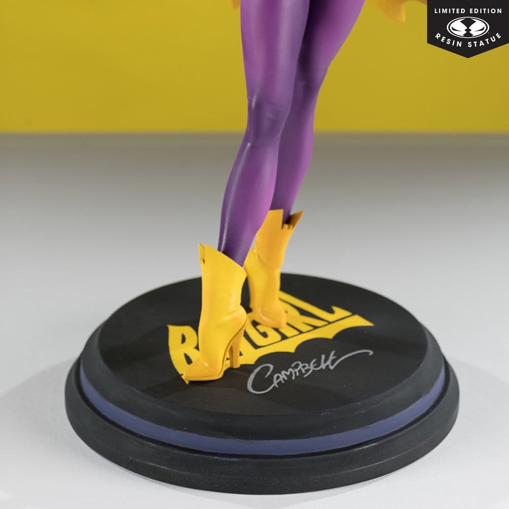 DC Cover Girls Statue 1/8 Batgirl by J. Scott Campbell 25 cm [7]