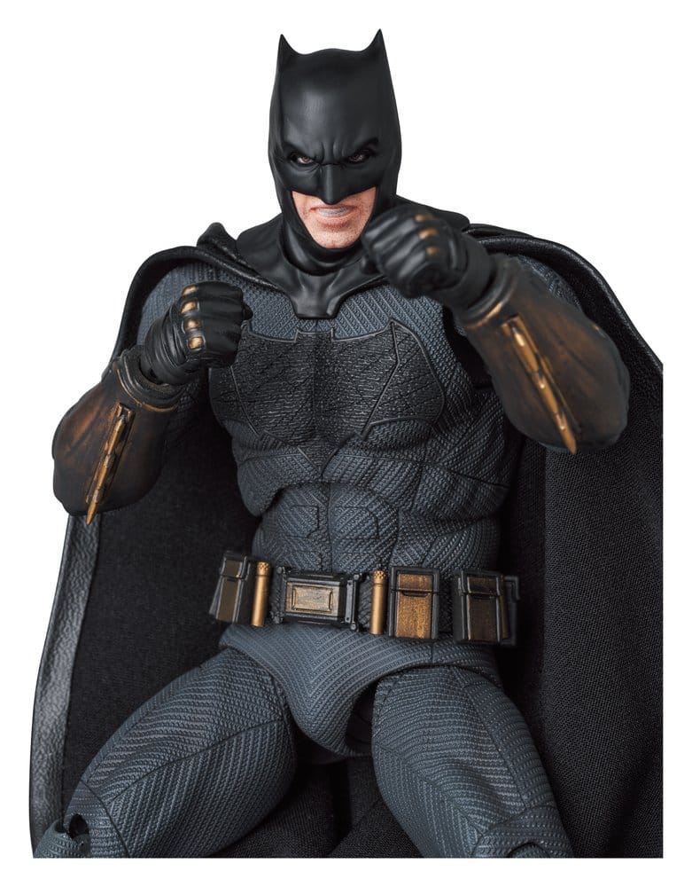 PRECOMENZI - Zack Snyder's Justice League MAFEX Action Figure Batman 16 cm (re-run)
