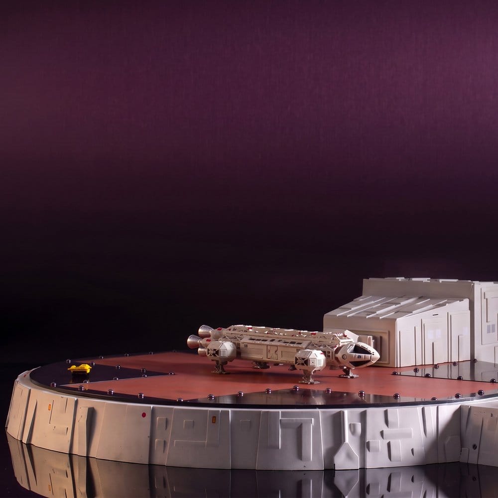 Space 1999 Playset Landing Pad (with Eagle Transporter) 46 cm [1]