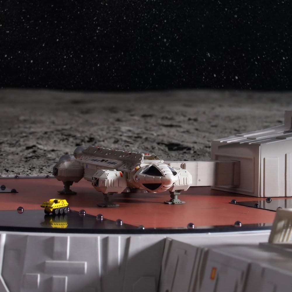 Space 1999 Playset Landing Pad (with Eagle Transporter) 46 cm [7]
