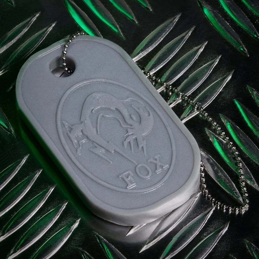 PRECOMENZI - Metal Gear Solid Soap on a Rope