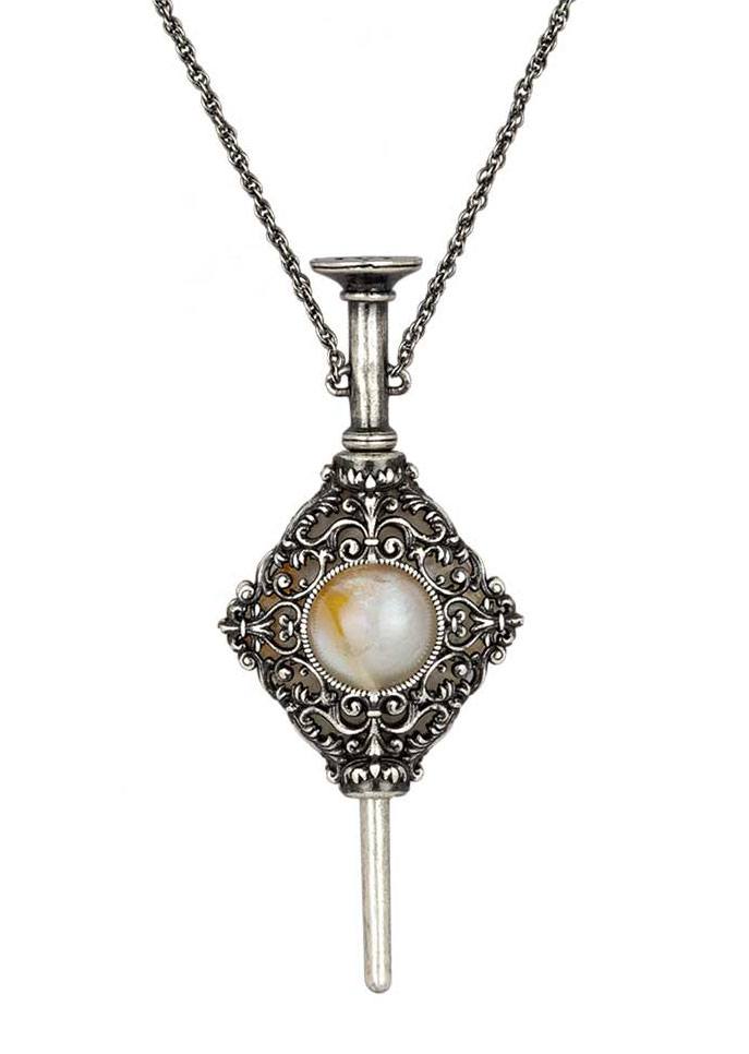 Gellert Grindelwald's Pendant with Chain Fantastic Beasts 2 Replica by Noble Collection