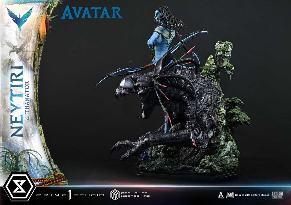 Avatar (Film) Real Elite Masterline Series Statue 1/4 Neytiri & Thanator 75 cm [10]