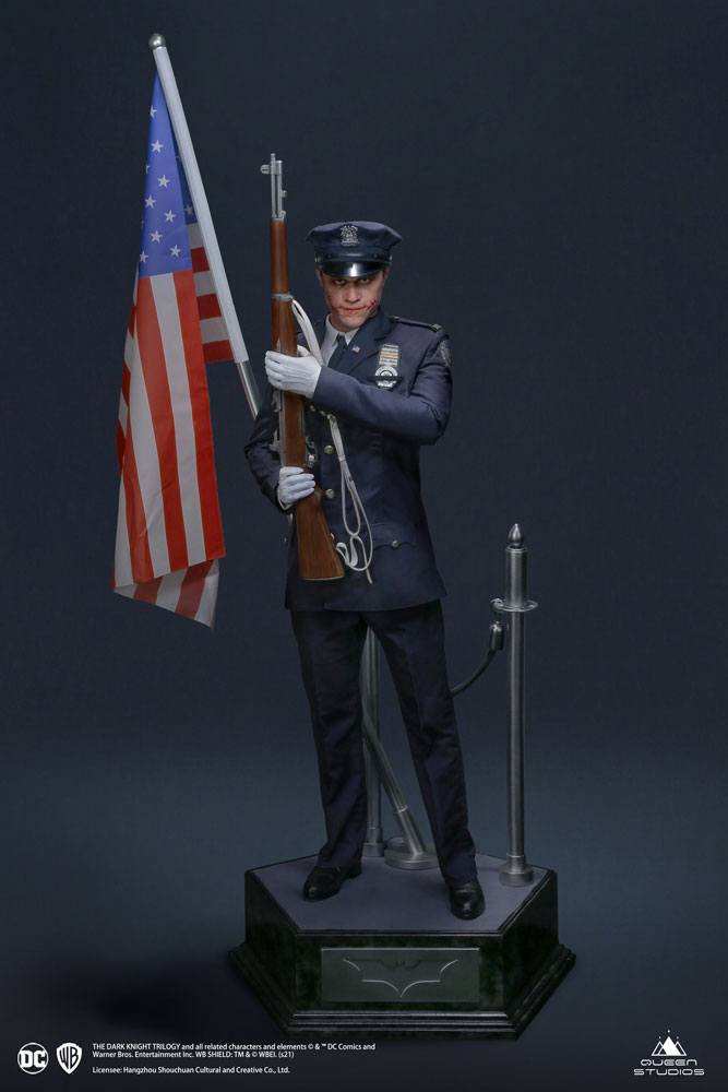 The Dark Knight Statue 1/3 Joker Police Uniform 68 cm