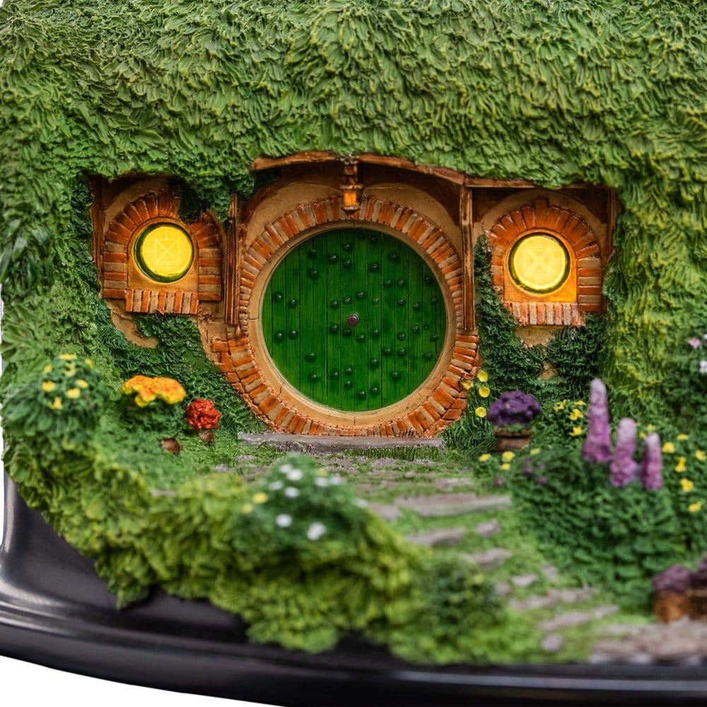 The Lord of the Rings Environment Hobbit Hole - Bag End - Illuminated Edition 7 cm [3]